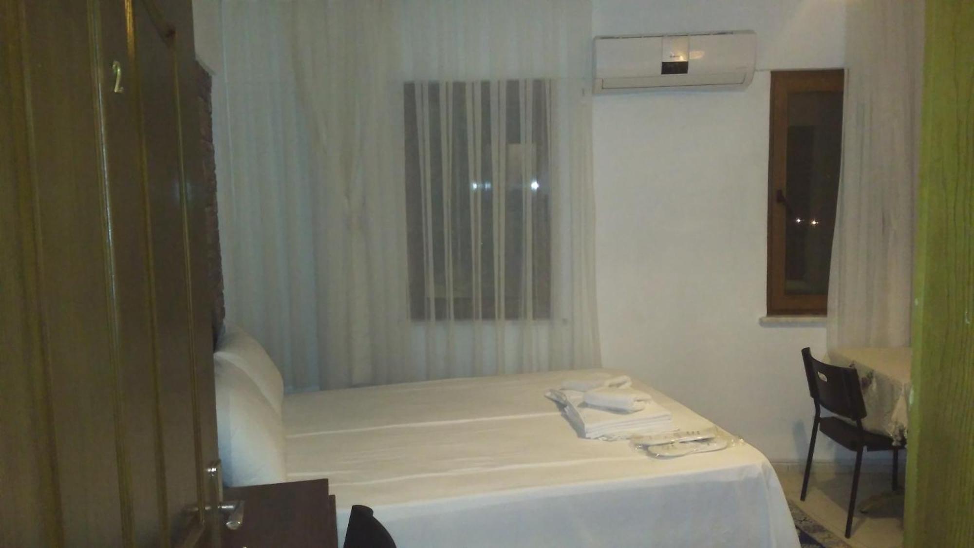 Adali Guest House Bozcaada Quarto foto