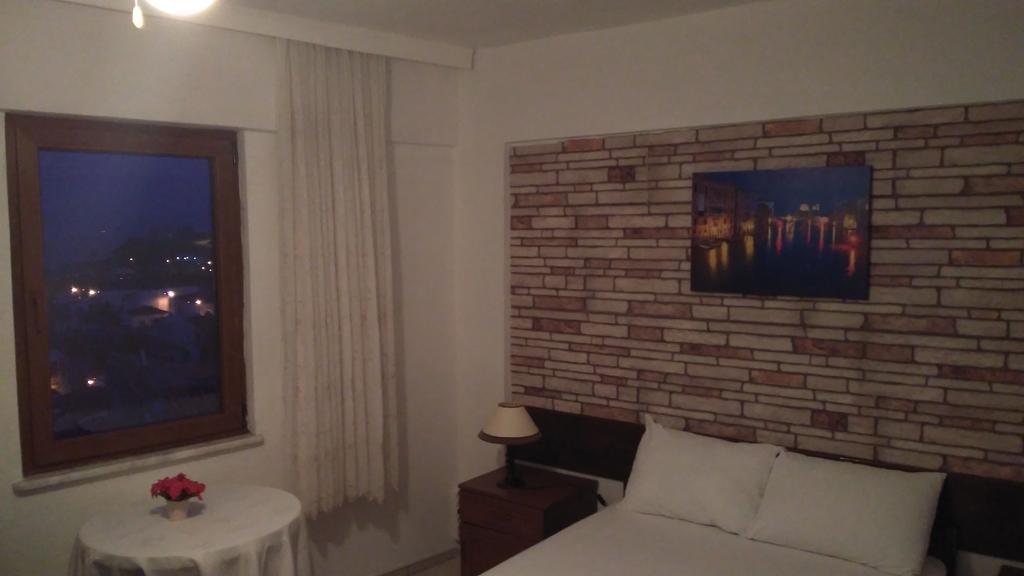 Adali Guest House Bozcaada Exterior foto