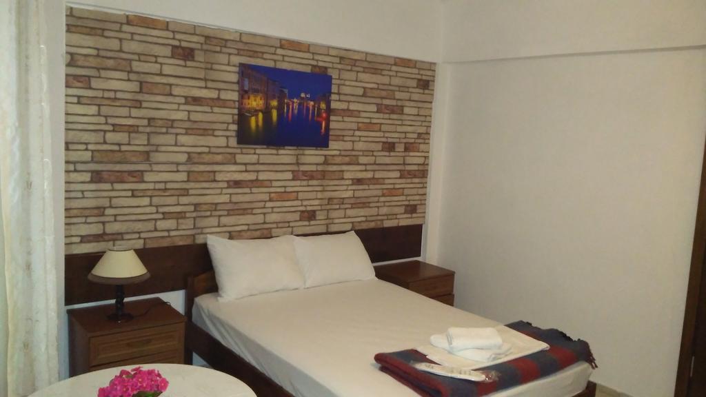 Adali Guest House Bozcaada Exterior foto