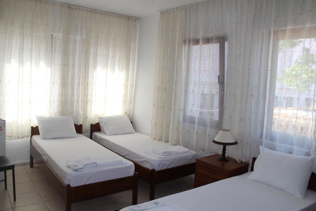 Adali Guest House Bozcaada Quarto foto